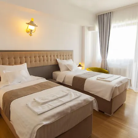 Ambra Boutique & Bistro Hotel 4*