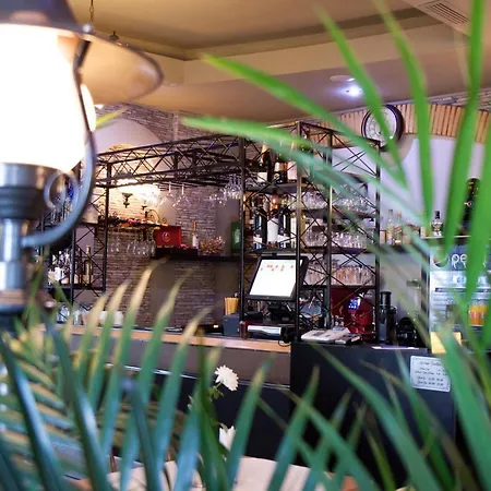 Hotel Ambra Boutique & Bistro