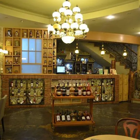 Ambra Boutique & Bistro