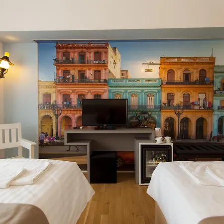 Ambra Boutique & Bistro Hotel 4*