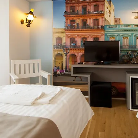Ambra Boutique & Bistro Hotel 4*