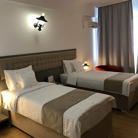 Ambra Boutique & Bistro Hotel 4*