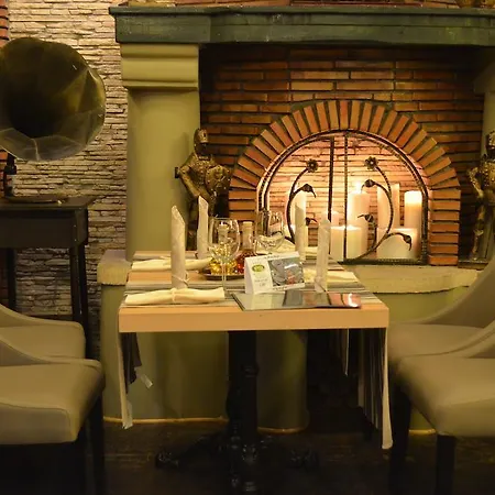 Hotel Ambra Boutique & Bistro 4*
