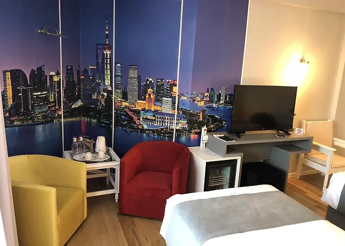 Ambra Boutique & Bistro 4*