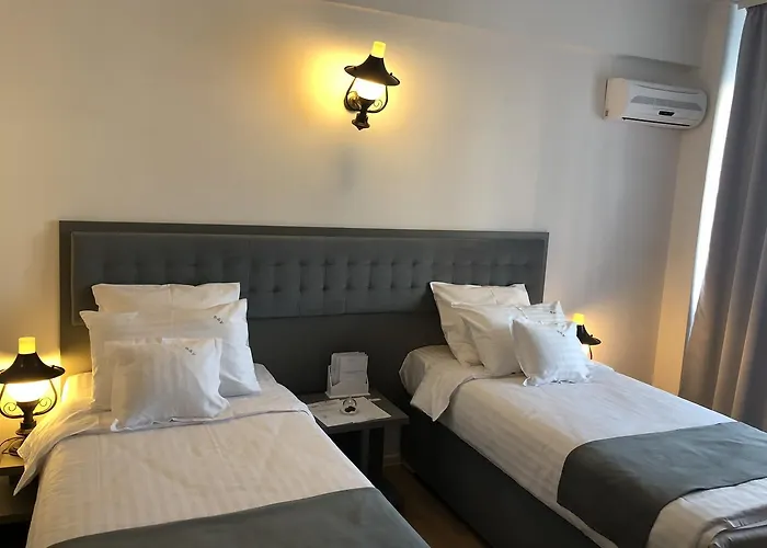 Hotel Ambra Boutique & Bistro 4*